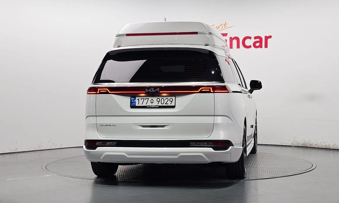 Kia Carnival — фото 10
