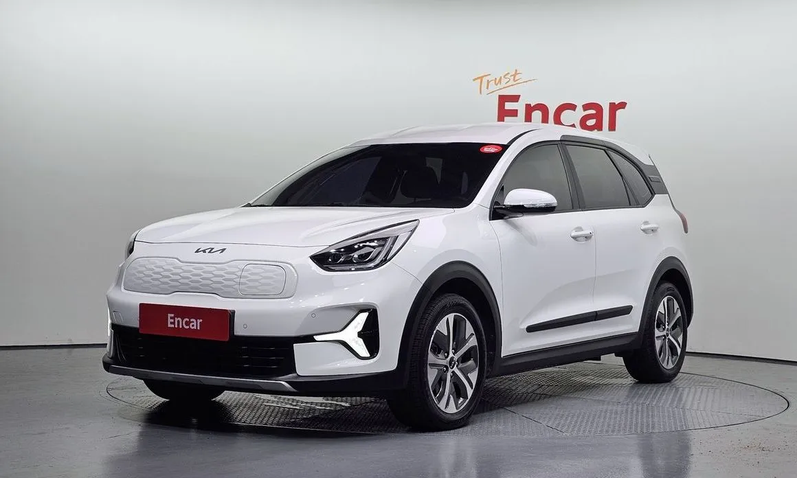 Kia Niro — фото 1