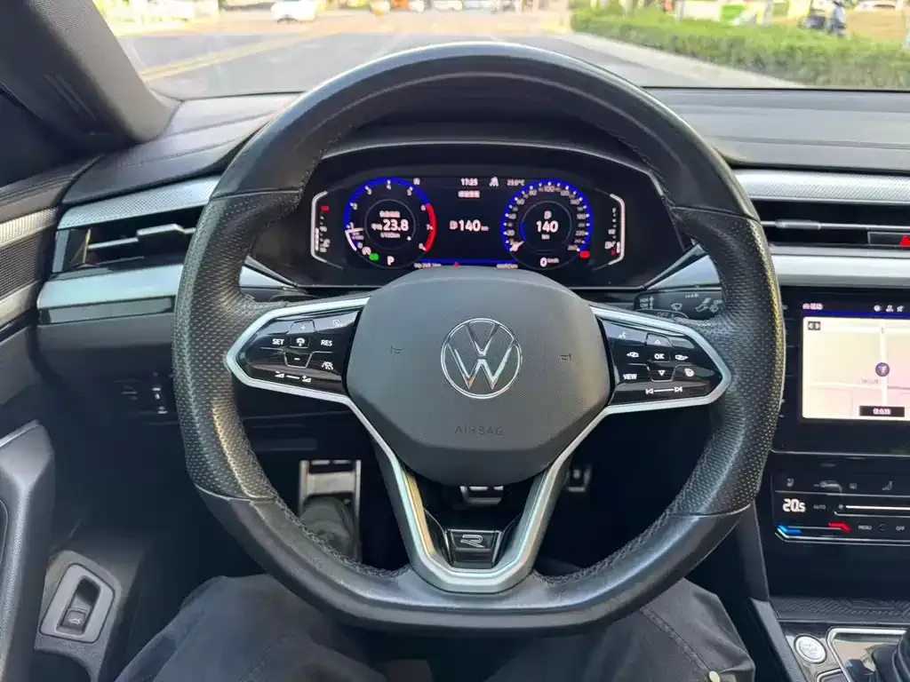 Volkswagen CC — фото 10