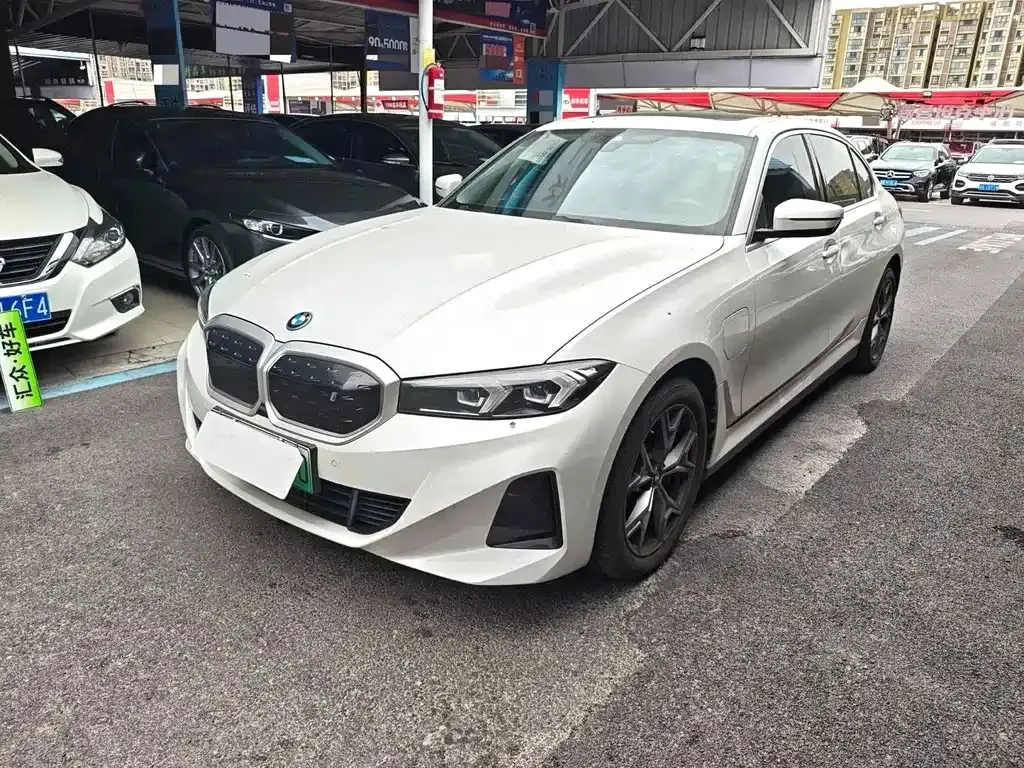 BMW i3 — фото 1