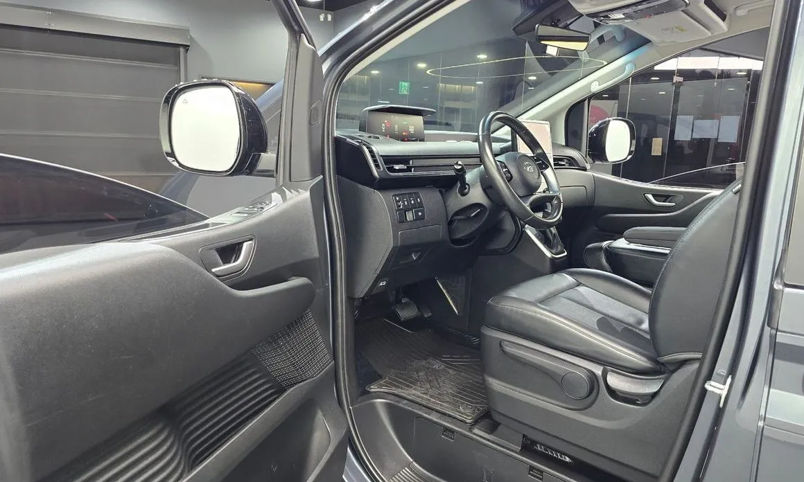 Hyundai Staria — фото 2