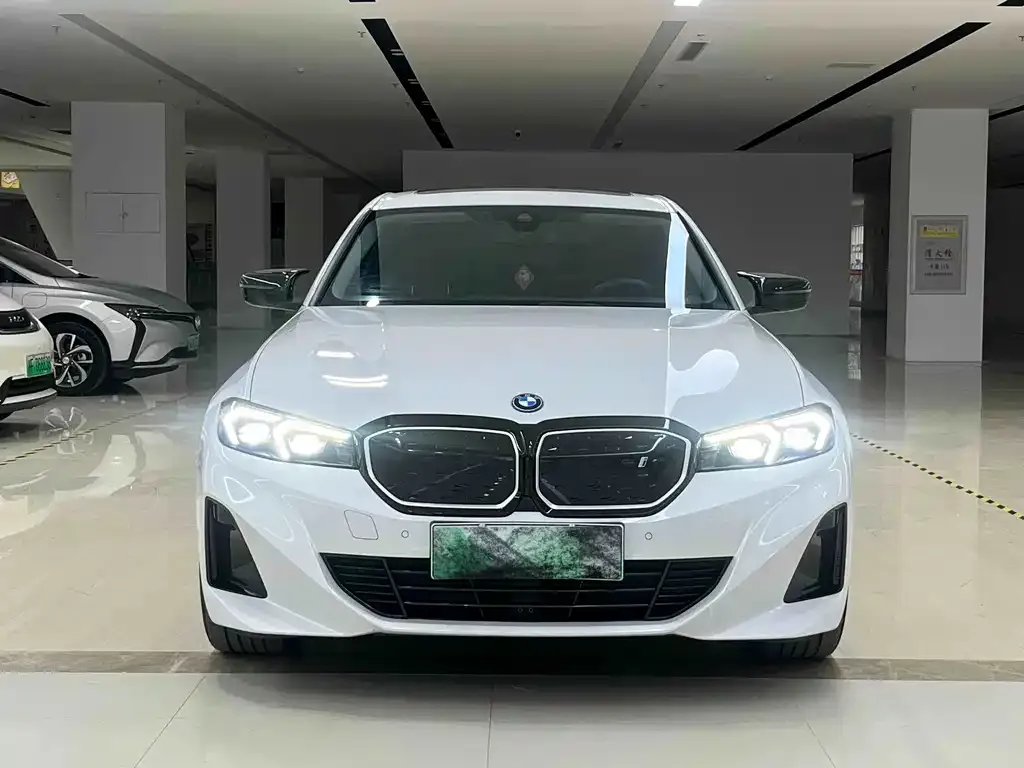 BMW i3 — фото 10