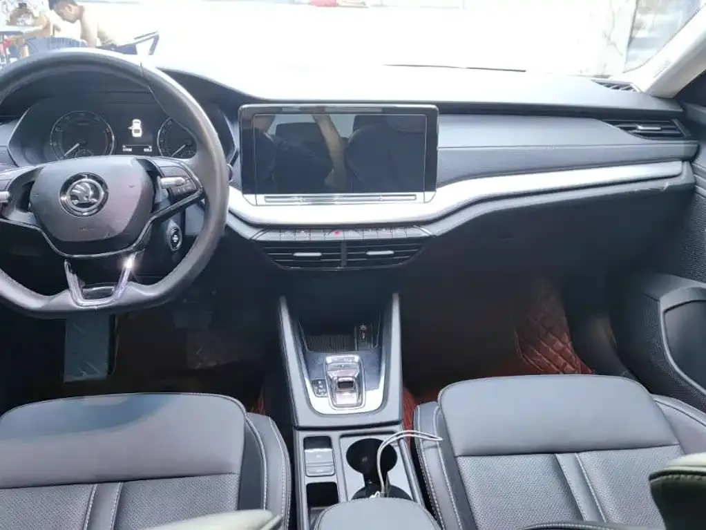 Skoda Octavia — фото 8