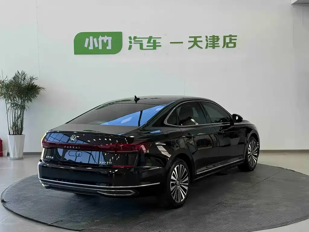 Volkswagen Passat — фото 5