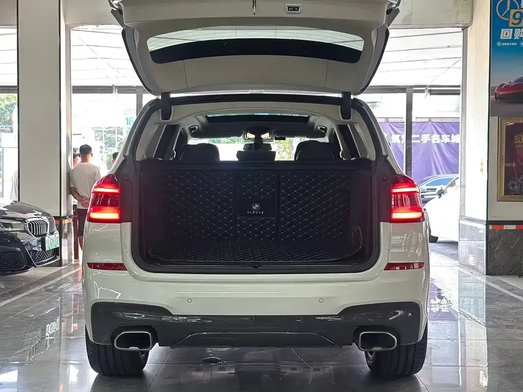 BMW X3 — фото 7