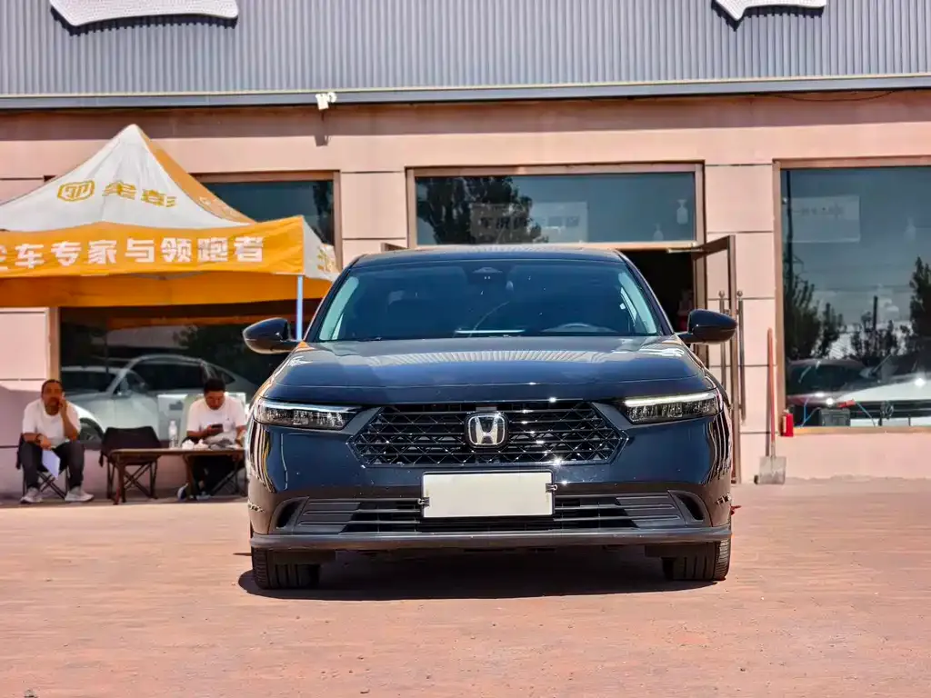 Honda Accord — фото 4