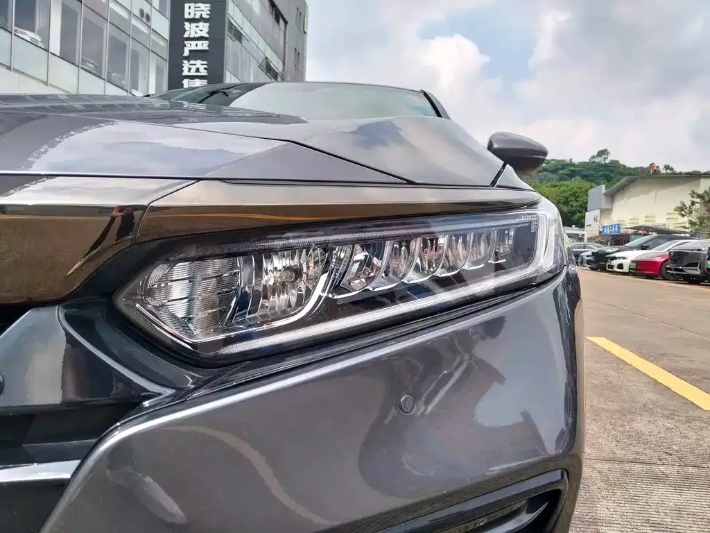 Honda Accord — фото 2