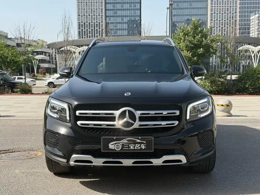 Mercedes-Benz GLB — фото 2
