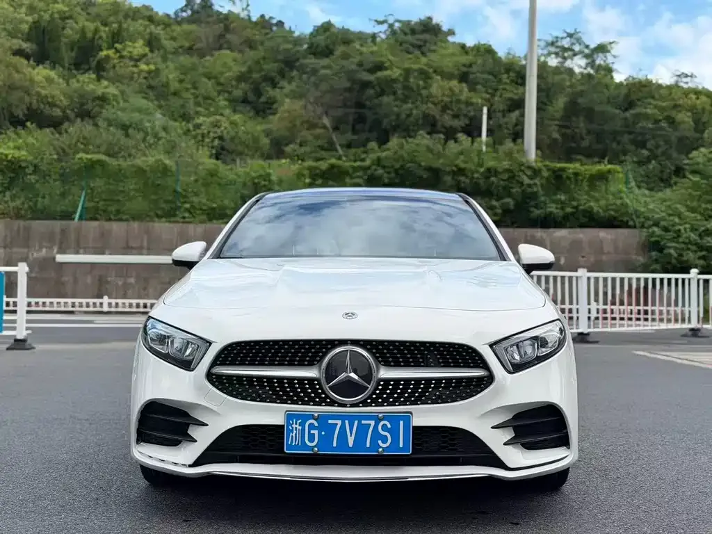 Mercedes-Benz A-Class — фото 9