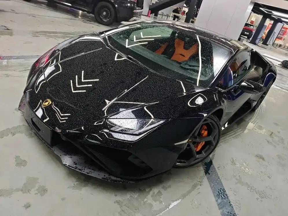 Lamborghini Huracan — фото 1