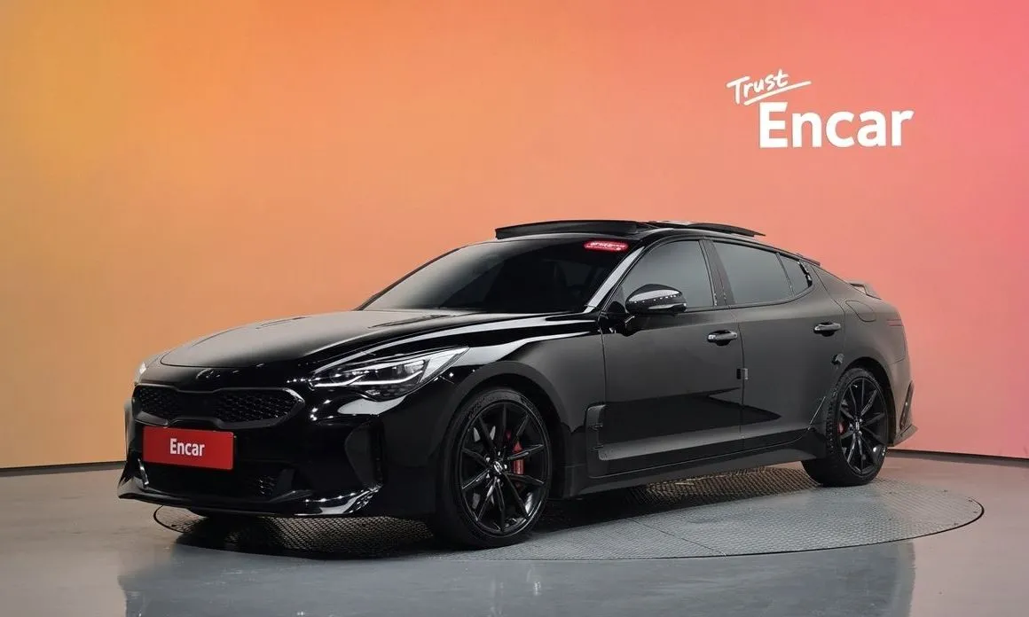 Kia Stinger — фото 1