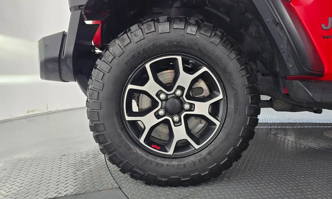 Jeep Wrangler — фото 9