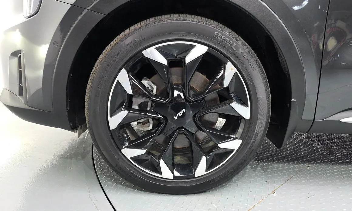 Kia Sorento — фото 7