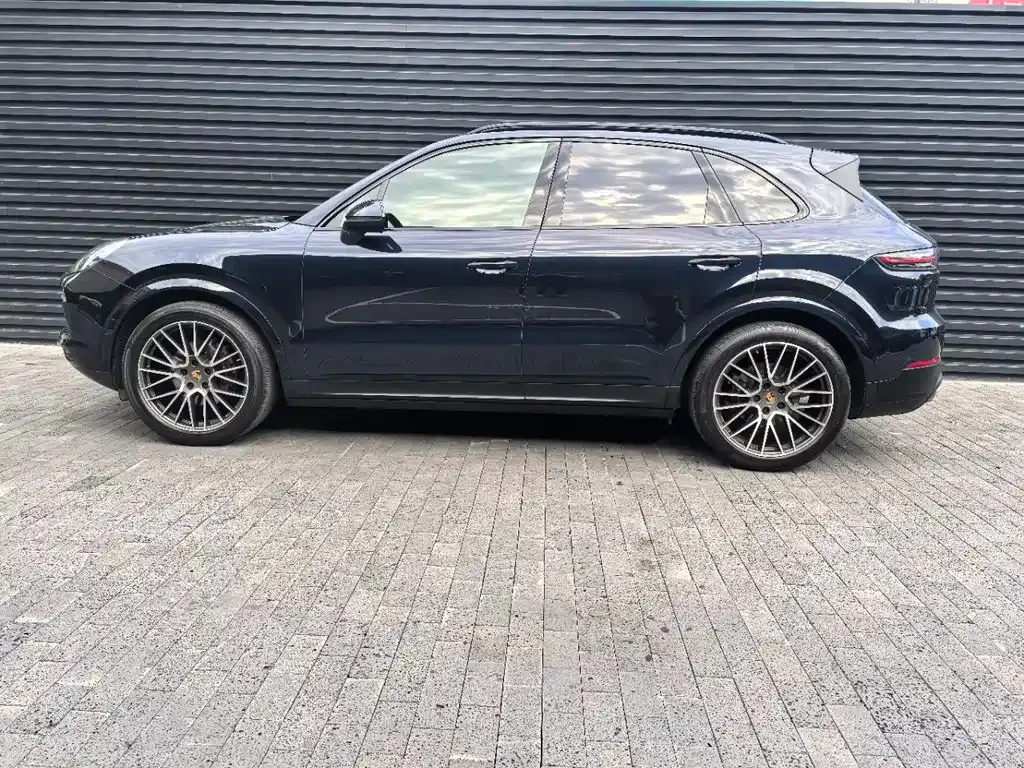 Porsche Cayenne — фото 2