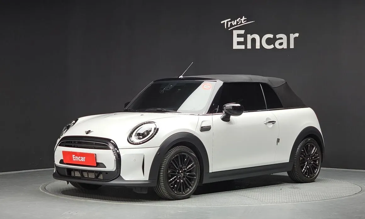 Mini Cooper Convertible — фото 1
