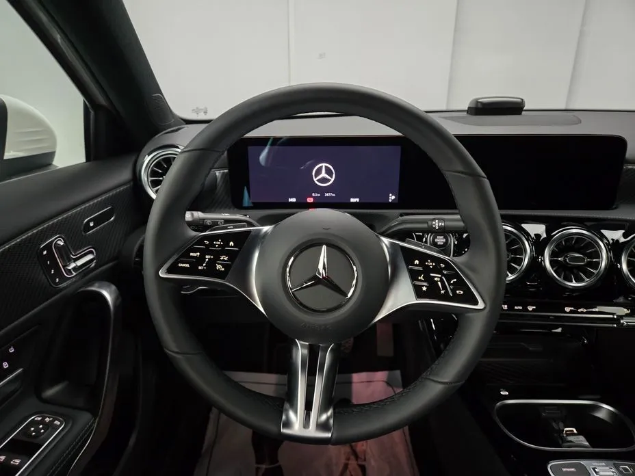 Mercedes-Benz A-Class — фото 2