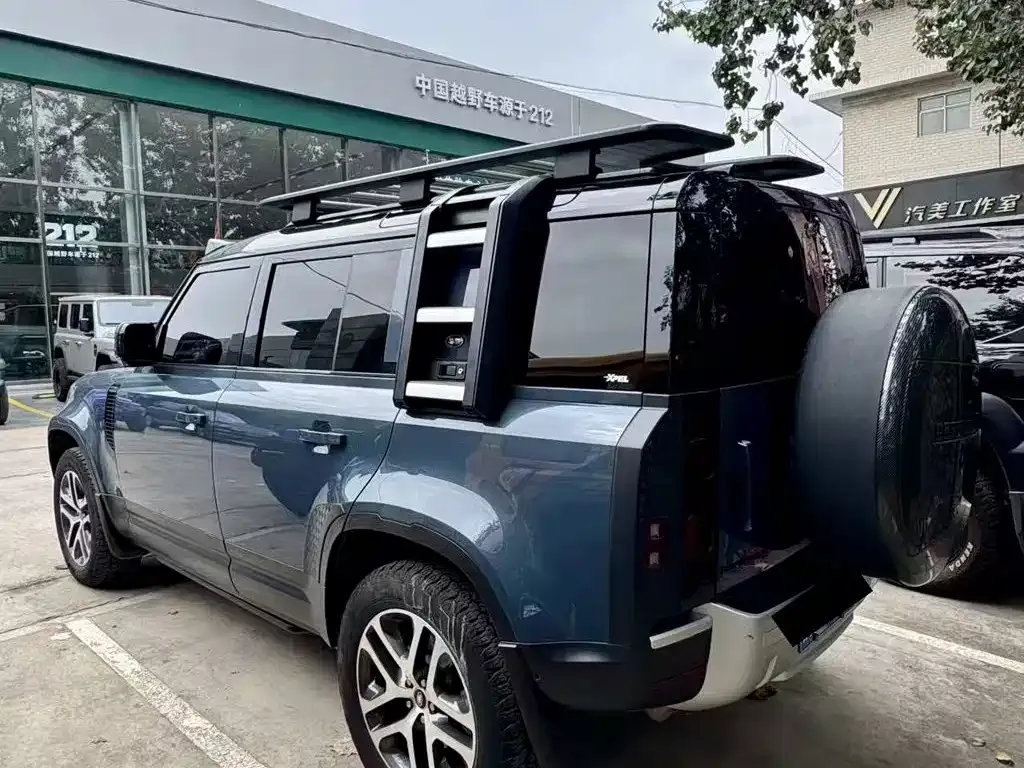 Land Rover Defender — фото 5