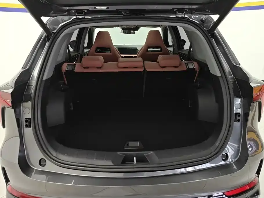Changan CS75 PLUS — фото 2