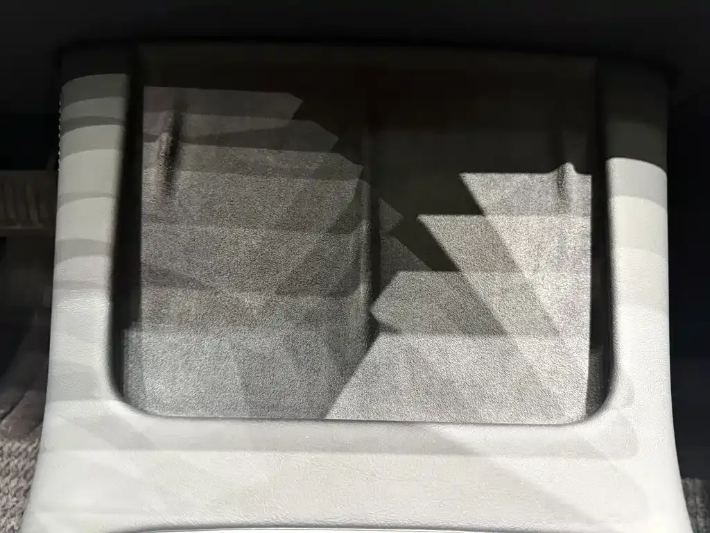 Tesla Model 3 — фото 10