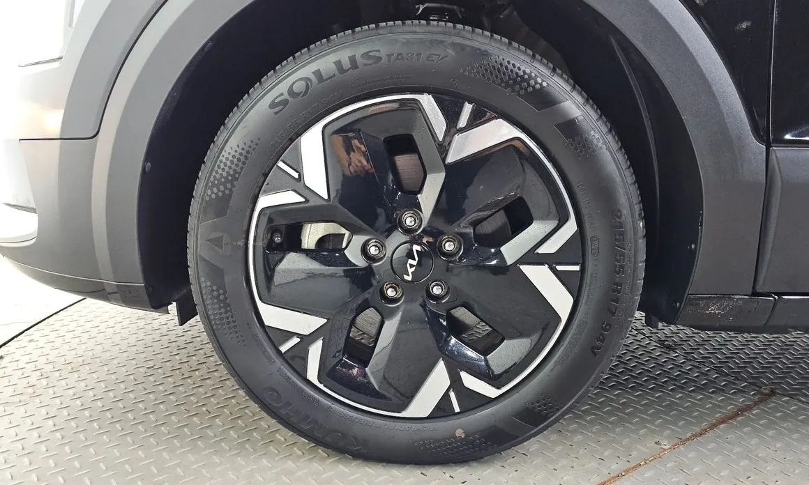 Kia Niro — фото 10