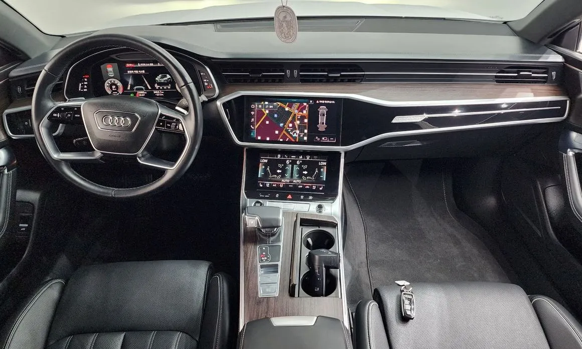 Audi A7 — фото 8