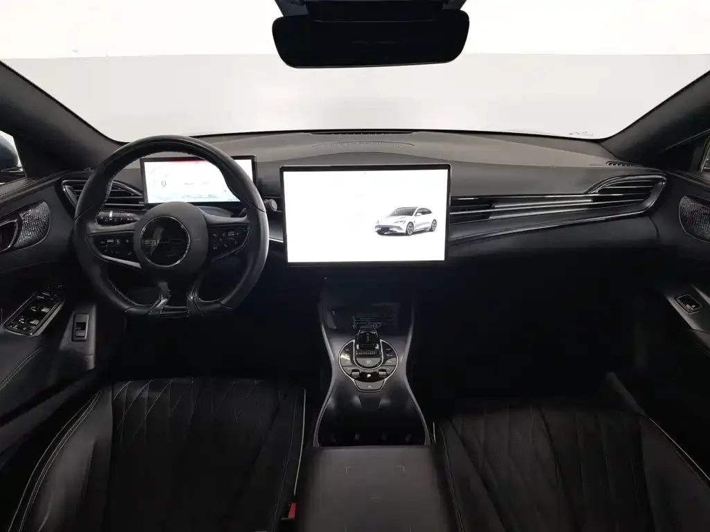 BYD Seal — фото 2