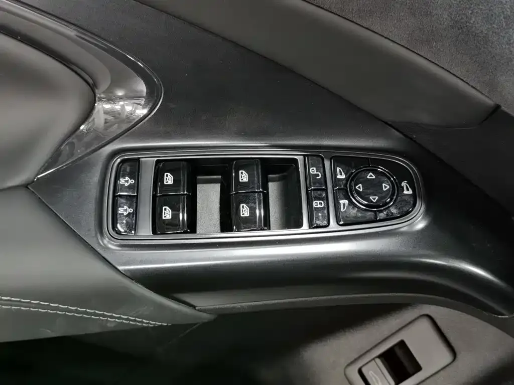BYD Seal — фото 3