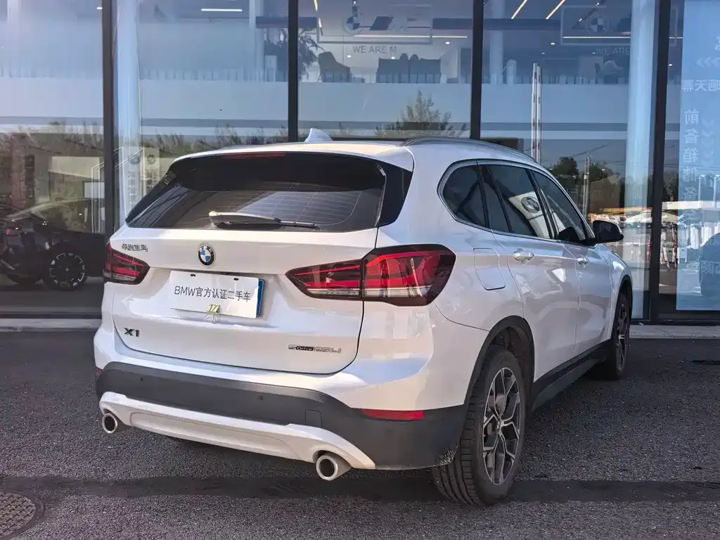 BMW X1 — фото 7