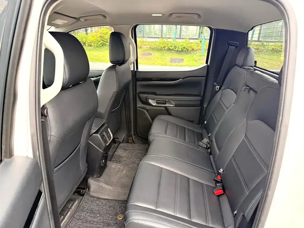 Ford Ranger — фото 10