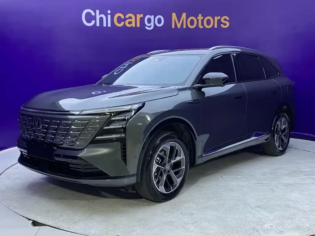 Changan CS75 PLUS — фото 1