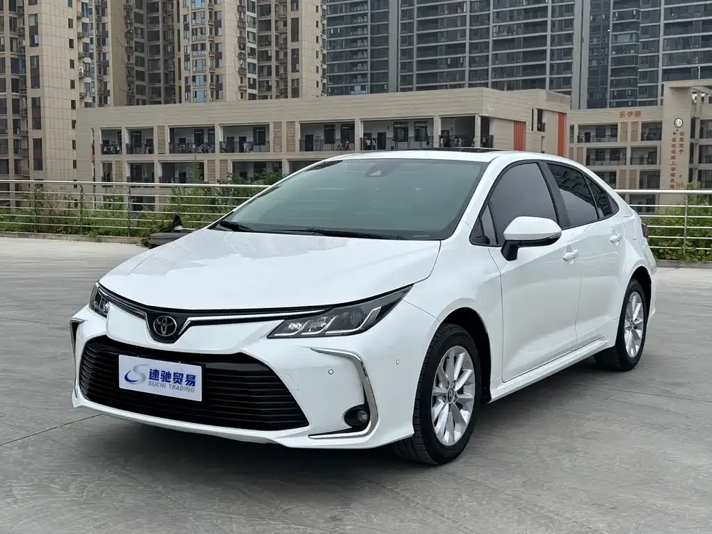 Toyota Corolla — фото 1