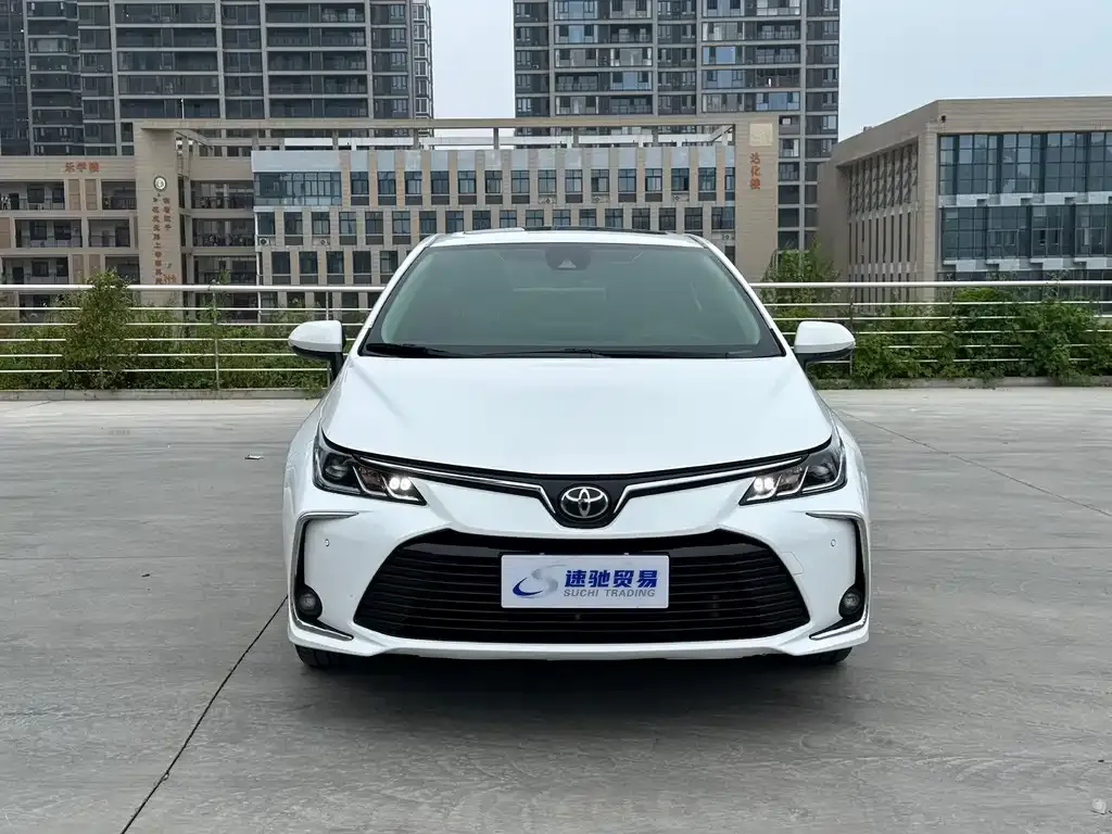 Toyota Corolla — фото 4