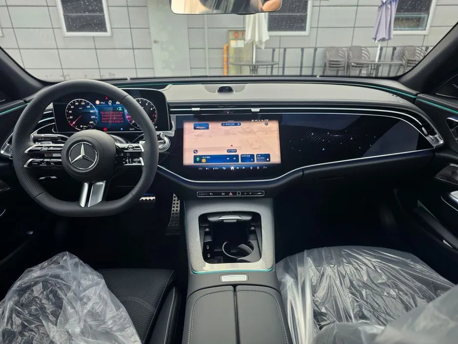 Mercedes-Benz E-Class — фото 9