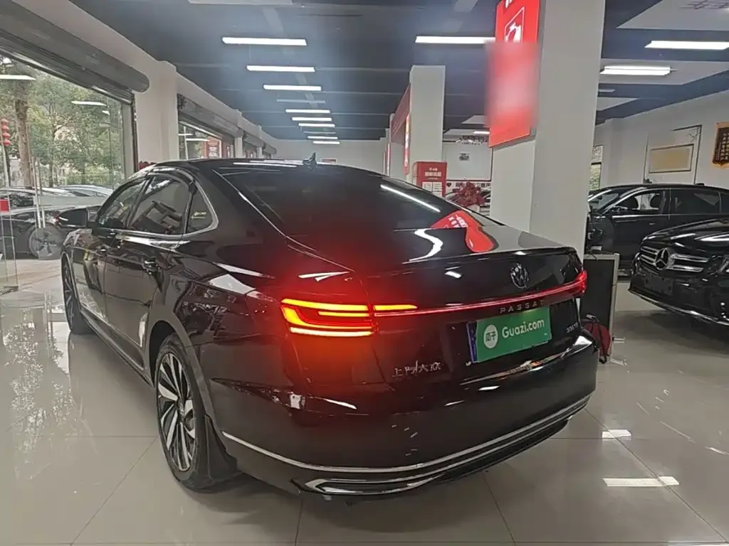 Volkswagen Passat — фото 4