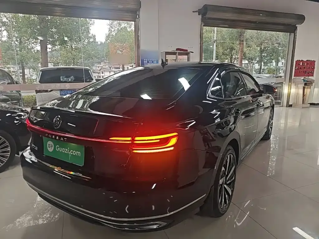 Volkswagen Passat — фото 7