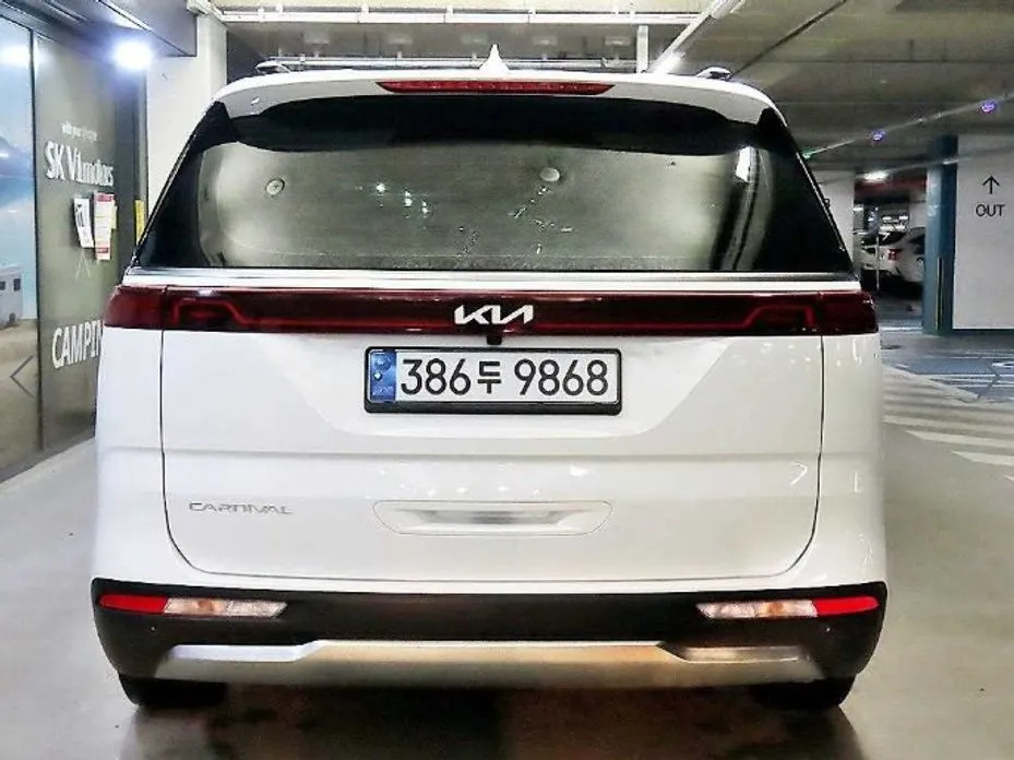Kia Carnival — фото 5