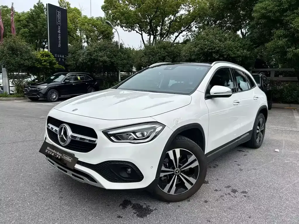Mercedes-Benz GLA — фото 1