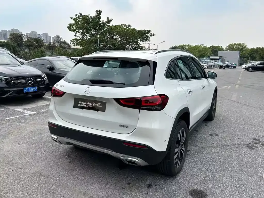 Mercedes-Benz GLA — фото 8