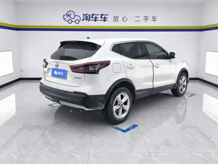 Nissan Qashqai — фото 10