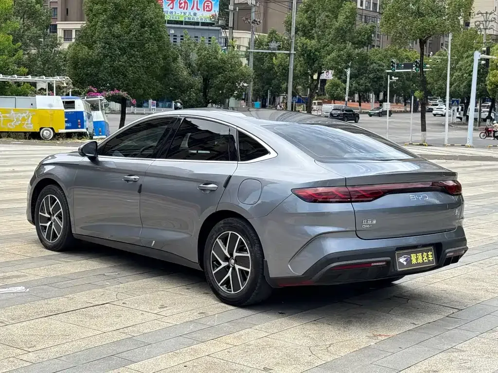 BYD Qin L — фото 8