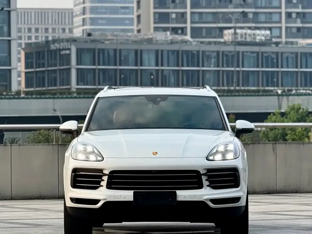 Porsche Cayenne — фото 2