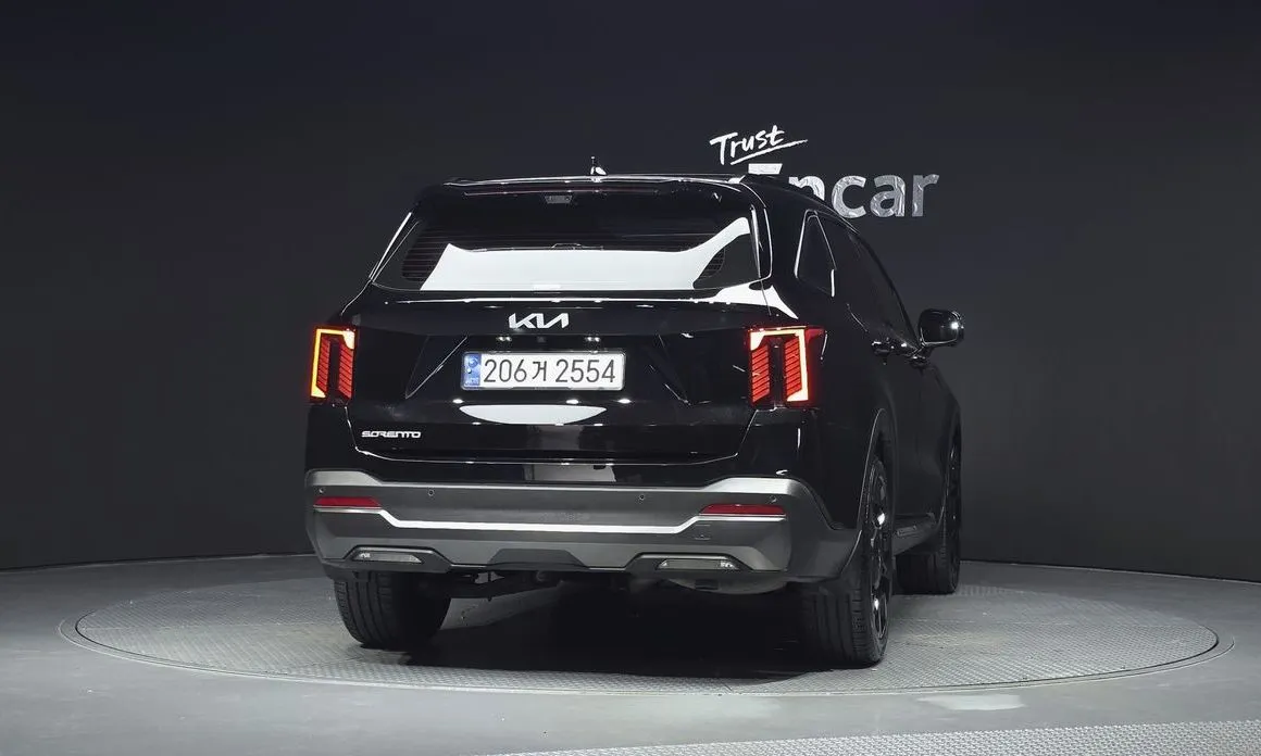 Kia Sorento — фото 8
