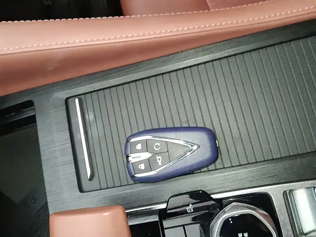 Changan CS75 PLUS — фото 3