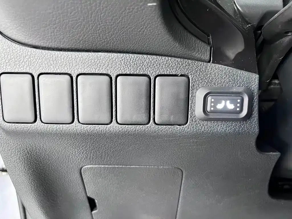 Mitsubishi Outlander — фото 10