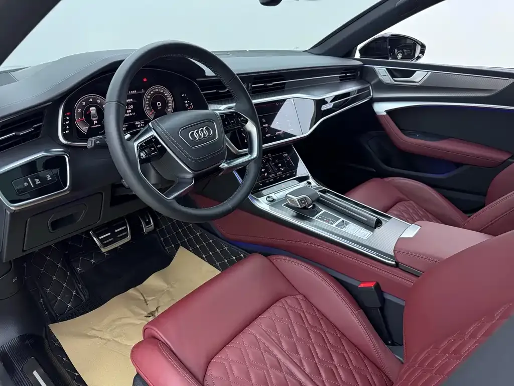 Audi A7L — фото 7