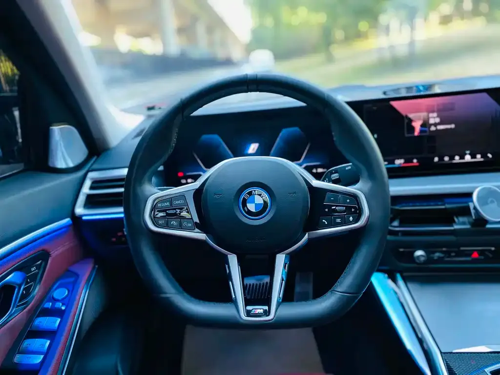 BMW i3 — фото 7