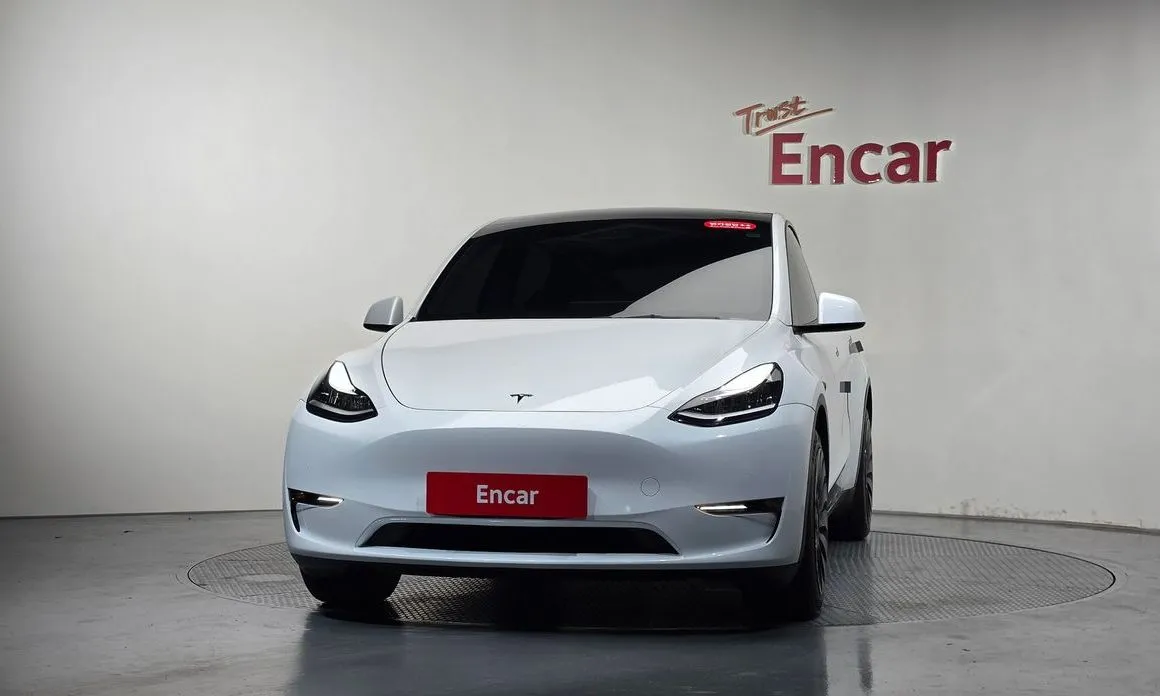 Tesla Model Y — фото 5