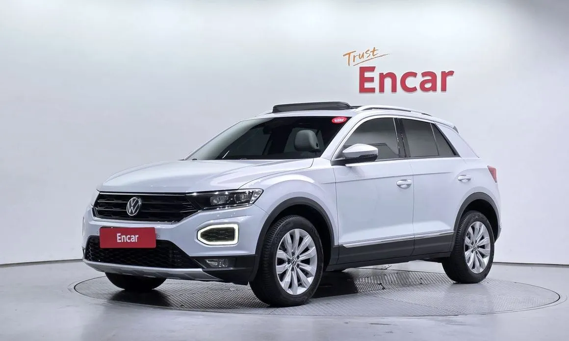 Volkswagen T-Roc — фото 1