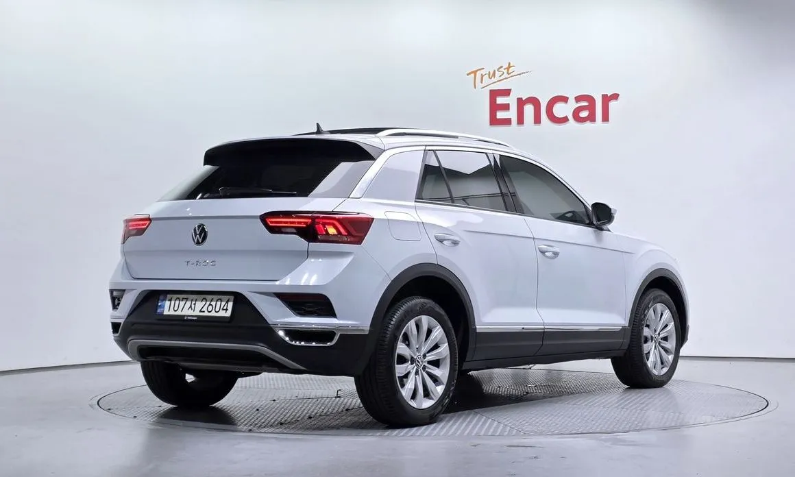 Volkswagen T-Roc — фото 3