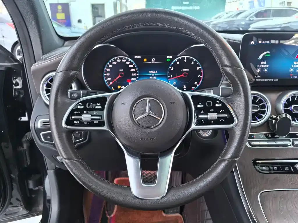 Mercedes-Benz GLC — фото 2